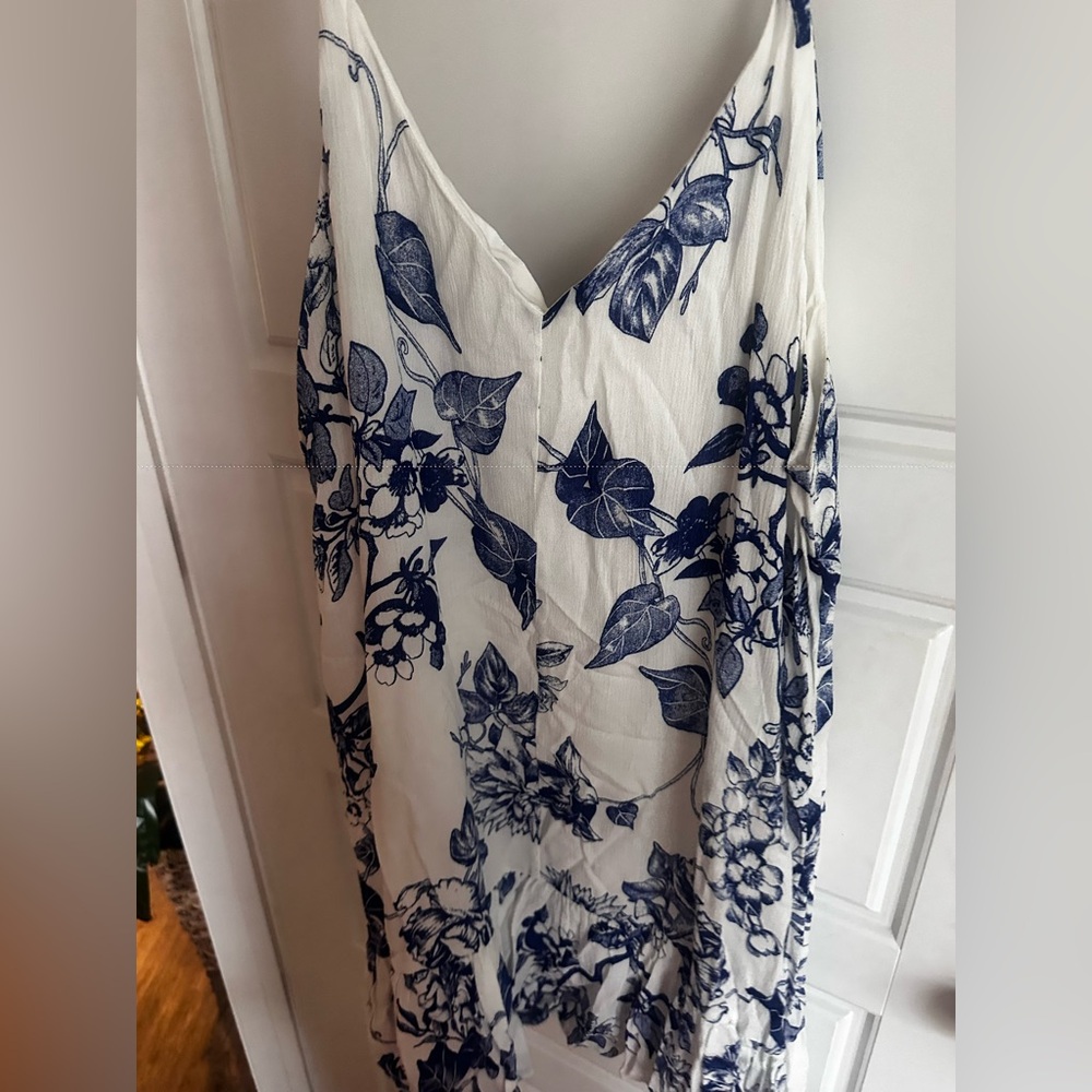 Lulu’s Blue and White Sundress Midi
